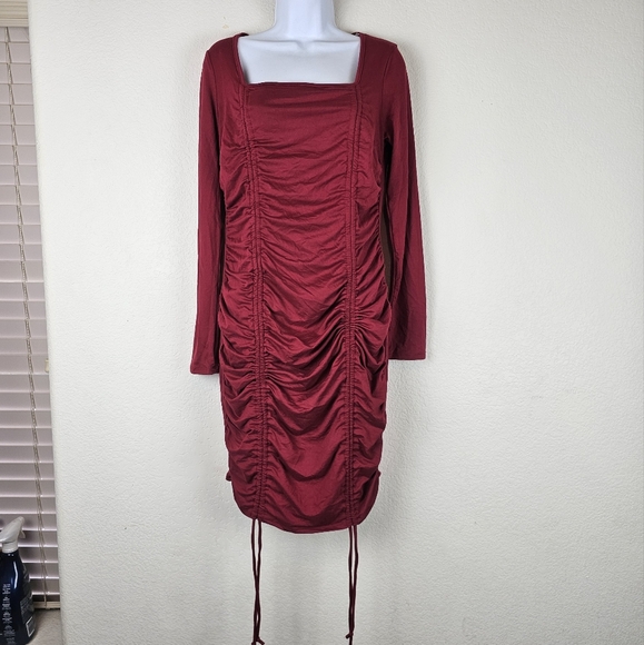 Fashion Nova Red Ruched Long Sleeve Bodycon Mini Dress Size L - Picture 4 of 11